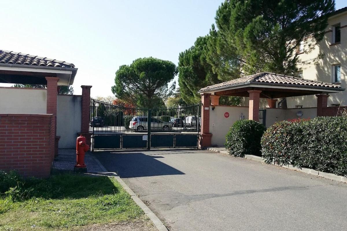 Apartamento Le Sporting Land - Avec Entree Autonome, Parking Prive & Sa Piscine ! - Gaillac Exterior foto